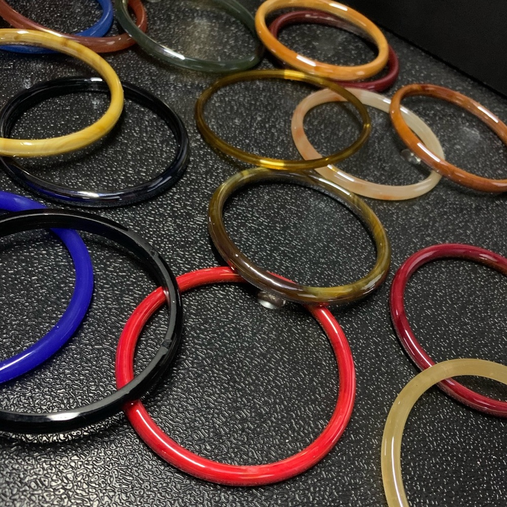 Glass Bangles - Picture 4 of 4